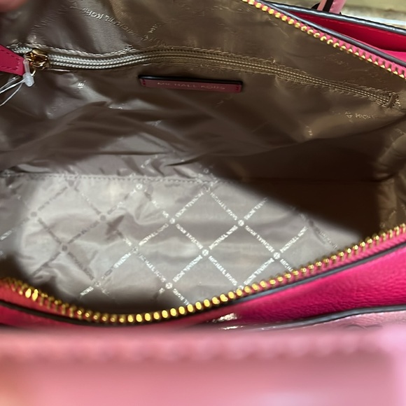 Michael Kors NWT Mercer Medium Color-Block Belted Satchel - Picture 7 of 9